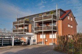 Hauptbild Modern & zentral: 3,5 Zimmer mit Kaminofen & Klimaanlage in zentraler Lage
