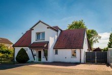 Hausansicht Gem�tliches Einfamilienhaus mit weitl�ufigem Garten und Entwicklungspotenzial