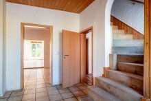 Eingangsbereich Gem�tliches Einfamilienhaus mit weitl�ufigem Garten und Entwicklungspotenzial