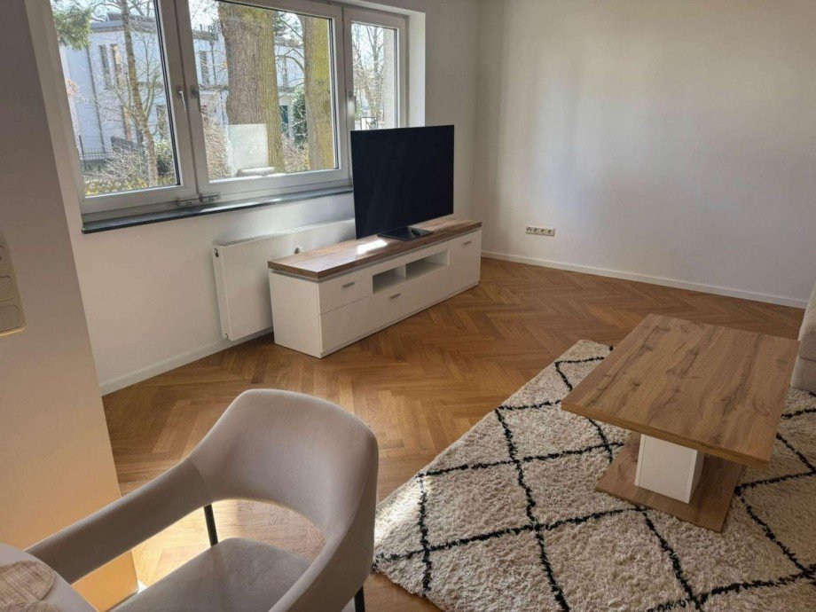 Blick in den Wohnraum Erdgeschosswohnung Berlin